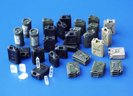 1/35 Canisters  Modern Style (32 resin parts)
