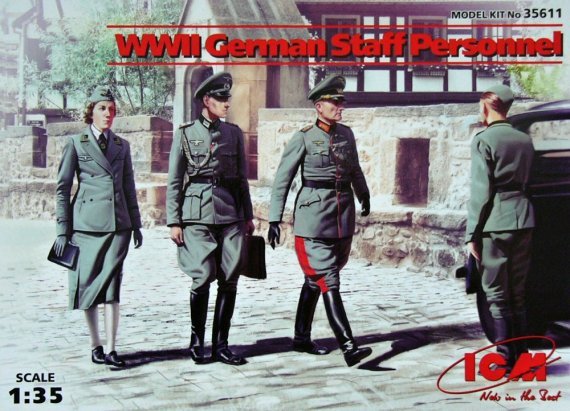 1/35 WWII German Staff Personnel (4 figures)
