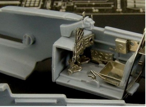 1/72 Ki-61 II Buble top  PE set (RSMOD)