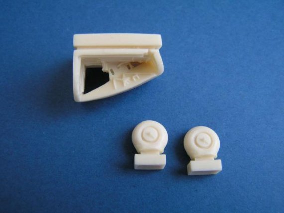 1/72 Mi-24V Gear well for HobbyBoss