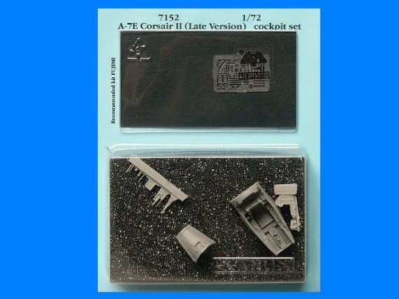 Aires Upgrade set: A-7E Corsair II cockpit set  late version