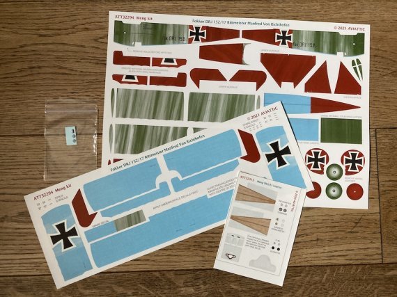 1/32 Fokker Dr.I Triplane 152/17 Manfred von Richthofen