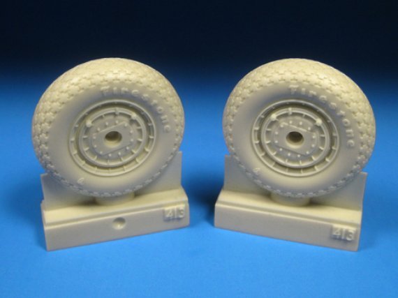 1/24 Grumman F6F-6 Hellcat Cross Tread Wheels