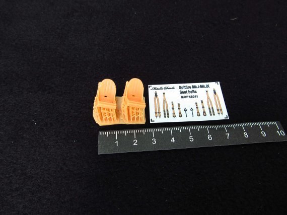 1/48 Supermarine Spitfire seats x 2 with seatbelts