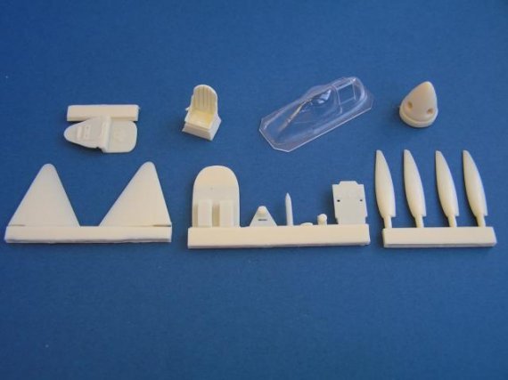 1/48 Spitfire HF Mk.VI upgrade + decal sheet (TAM)