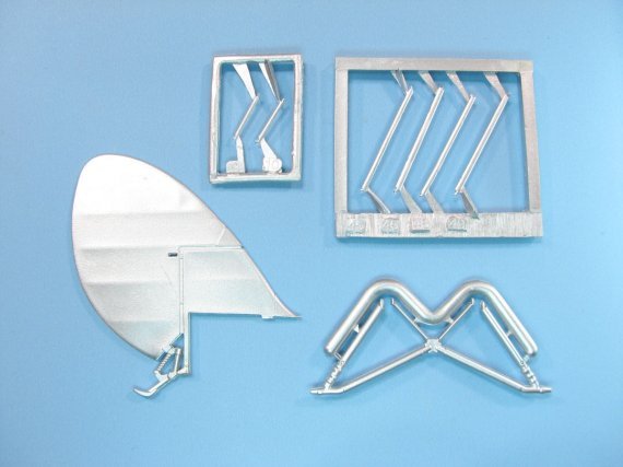 1/32 De Havilland DH. 82A Tiger Moth Landing Gear