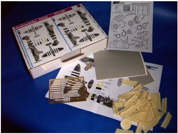 1/32 Beer kegs (2 pcs.) for Spitfire Mk.IX (TAM)