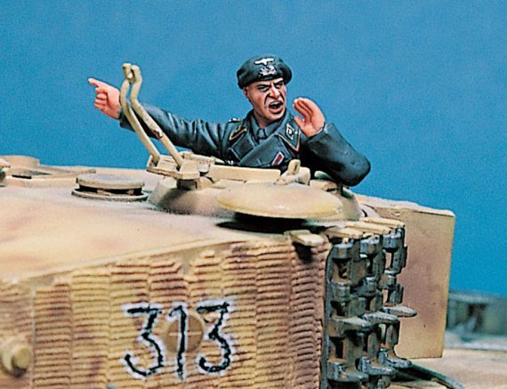 GERMAN TANK COMMANDER  1/35