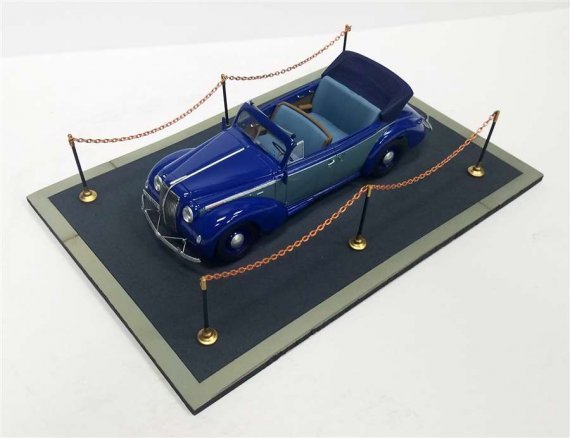 1/24 Car Show Room/Museum Display