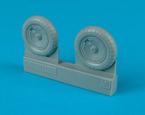Aires Upgrade set: Fw 190A wheels + paint mask