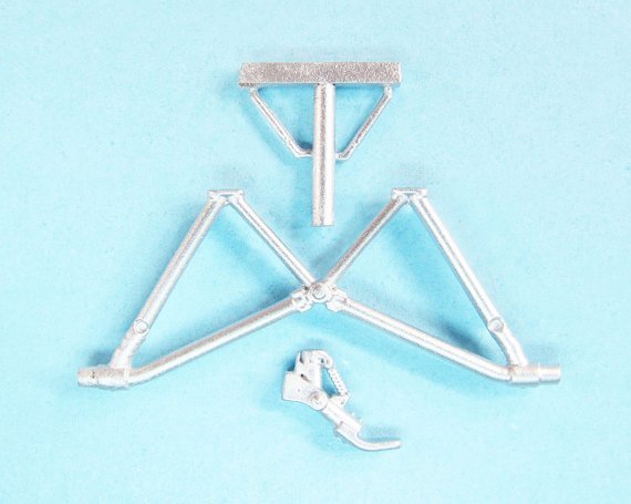 1/48 De Havilland Tiger Moth Landing Gear