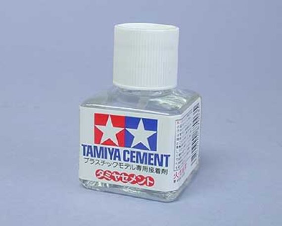 Tamiya Cement (40 ml)