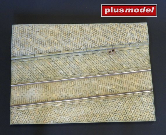 1/35 Display base Cobblestone street with tram tracks