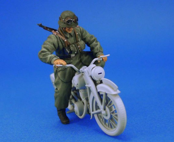 Motorcycle Feldgendarmerie 1  1/35