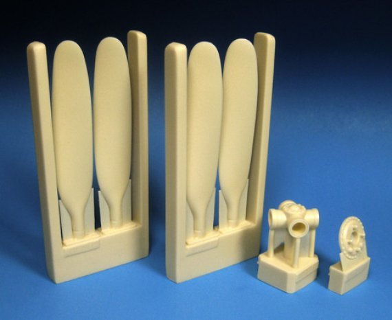 1/32 Grumman F8F-1 Bearcat Propeller Correction Set