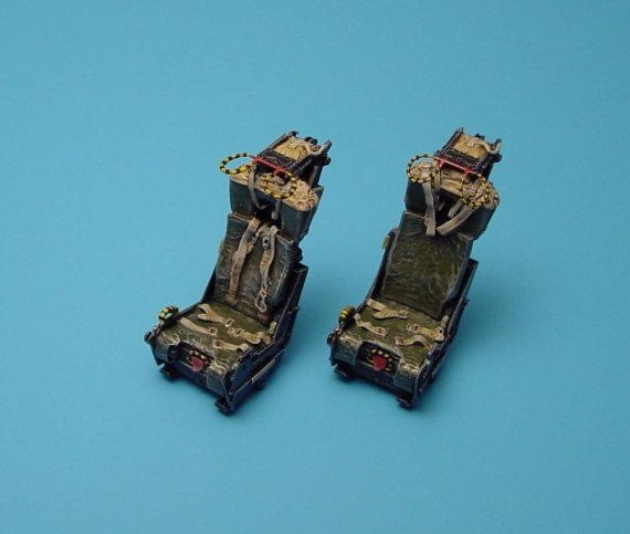 Aires Upgrade set: Martin Baker Mk H7 seats  (F-4 version)