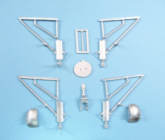1/32 De Havilland Mosquito Mk.IV landing gear for Revell