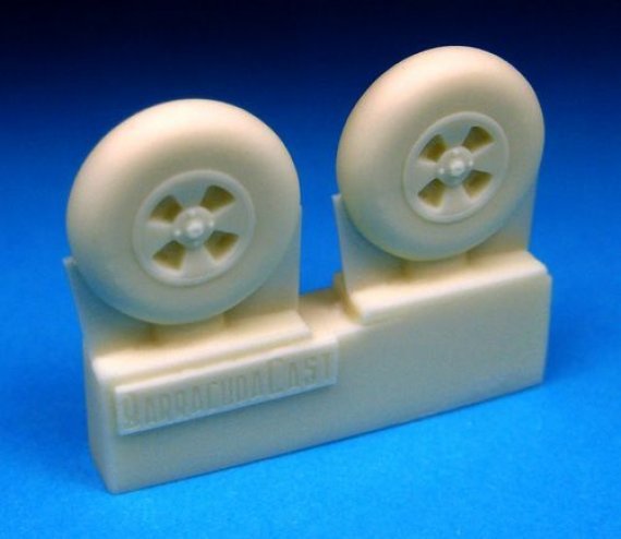 1/72 Hawker Tempest Mainwheels  Smooth Tread.