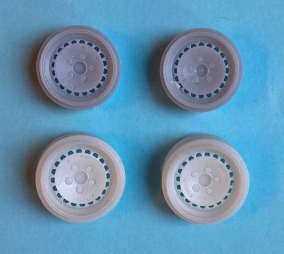 1/24 Opel Ascona 400 Gr.B Ronal wheels 15 tarmac