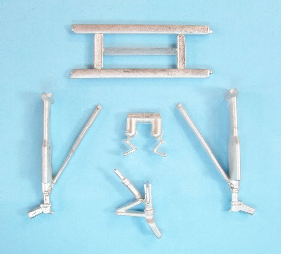 1/32 Vought OS2U Kingfisher Landing Gear