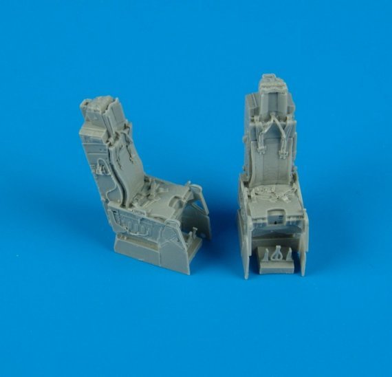 1/48 F-15D Eagle ejection seats