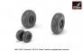 1/48 F-111 Aardvark early type wheels with weighted tires image 3