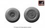 1/72 Antonov An-8 wheels image 1