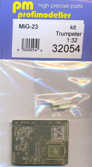 1/32 MiG-23 cover opening (TRUMP)