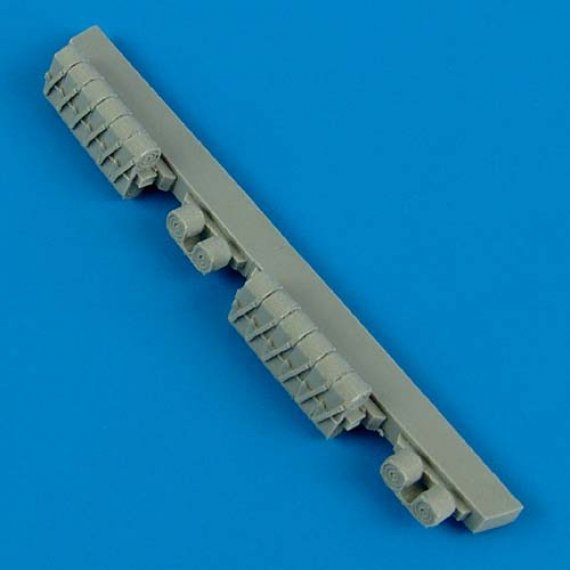 1/32 Ju 87B Stuka ammo drums