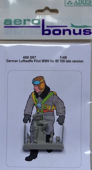 1/48 German Luftwaffe pilot WWII for Bf 109 late