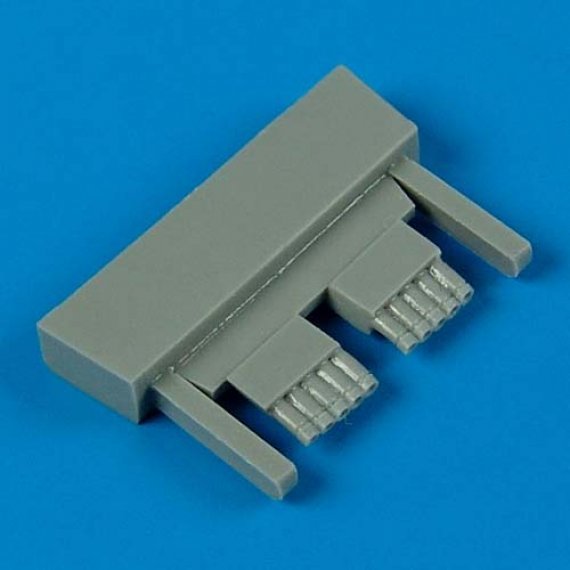 1/48 F8F-1 Bearcat exhaust (HOBBYB)