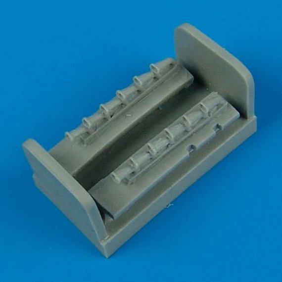 1/72 Hawker typhoon exhausts (HOBBY BOSS)