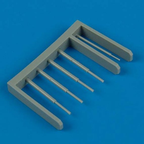 1/72 A-1 Skyraider gun barrels and pitote tube (HASEGAWA)