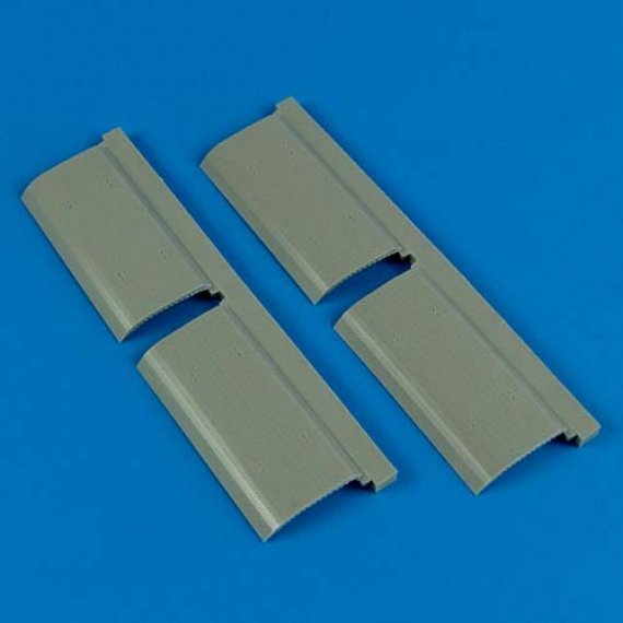 1/72 B-24 Liberator bomb bay doors (HASEGAWA)