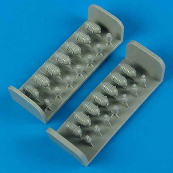 1/72 B-17 Flying fortress oxygen cylinders