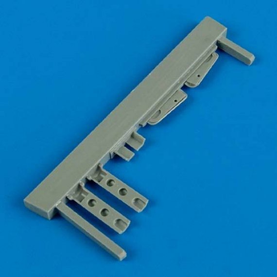 1/72 P-40B/C undercarriage covers (AIRFIX)