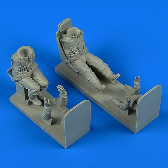 1/32 Luftwaffe Pilot & Gunner WWII with seat for Ju 87