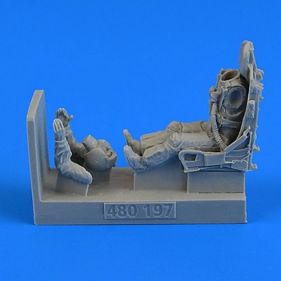 1/48 USAF Pilot for F-100C/F-100D with ejection seat