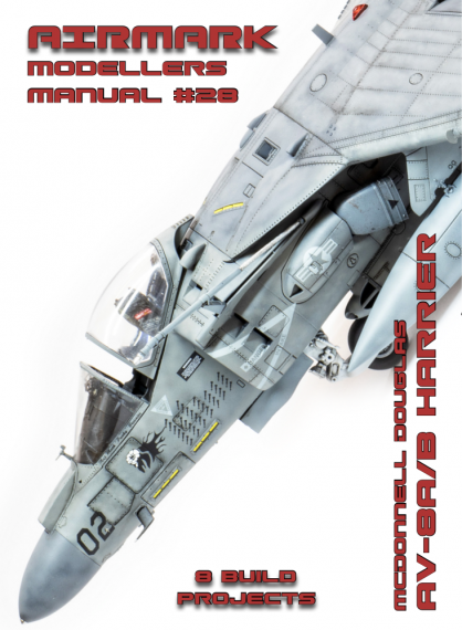 Libro McDonnell-Douglas AV-8 Harrier Manuale Modellismo