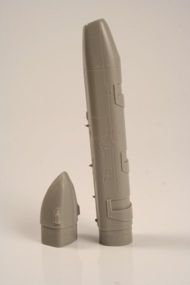 1/48 EADS GAF Telelens Recce Pod for German Panavia Tornado ECR.