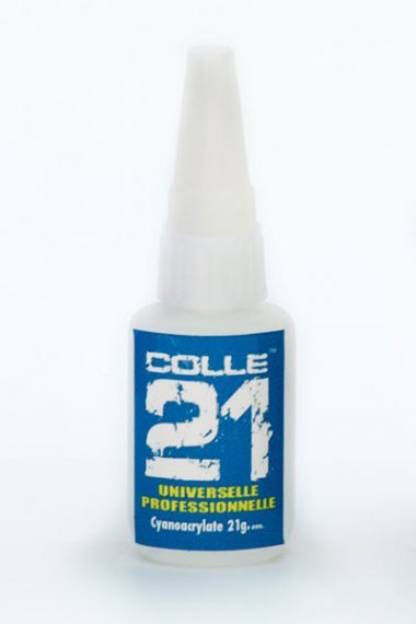 Colle21  The Cyanoacrylate that does not dry in the container