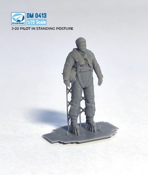 1/72 Plaaf Pilots for Chengdu J-20 in stand position