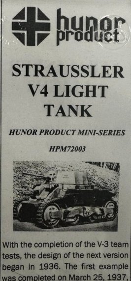 Hunor 1/72 Char L�ger Straussler V4 Kit impression 3D