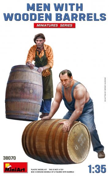1/35 Men with Wooden Barrels 2 figures