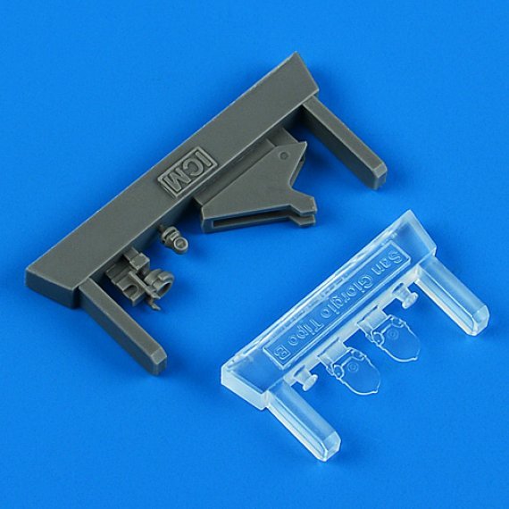 1/32 Fiat CR.42 gunsight and compass for ICM