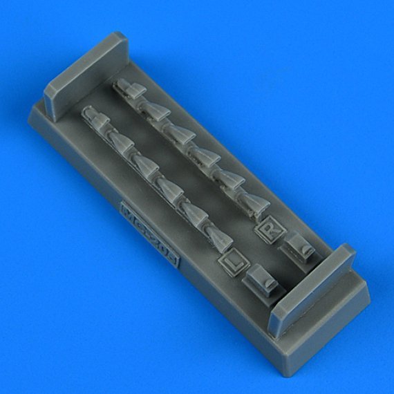 1/48 Macchi MC.205 correct exhaust