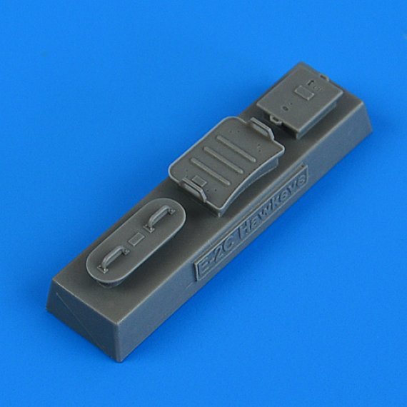 1/48 Grumman E-2 Hawkeye remove before flight