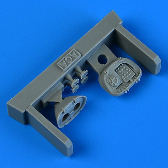 1/48 A-10 Thunderbolt II Opened fuel access panel for Academy