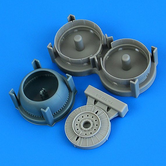 Quickboost 1/48 Fw 190D-9 volets capot ferm�s pour Miniart