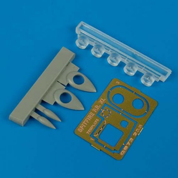 1/72 Spitfire PR XI cameras (HAS)